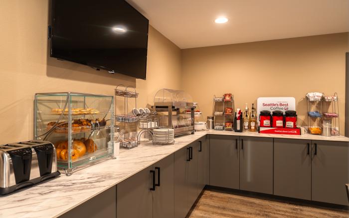 Cobblestone Inn & Suites - Trenton