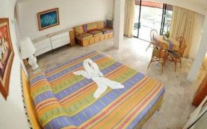 Acamar Beach Resort