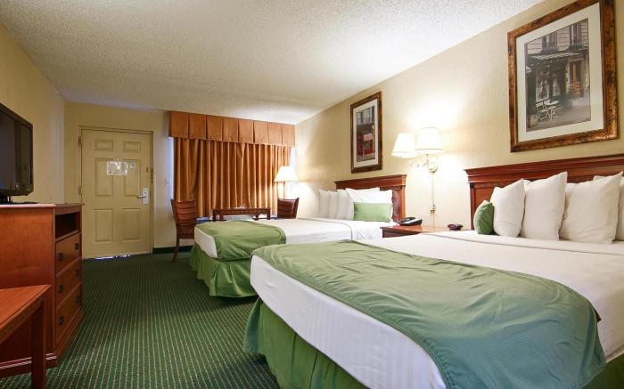 Baymont by Wyndham Orlando East