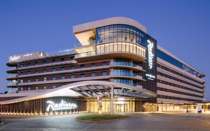 Radisson Hotel and Convention Centre OR Tambo Airport