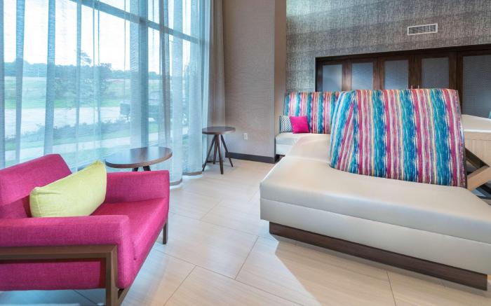 Hampton Inn & Suites Conway, AR
