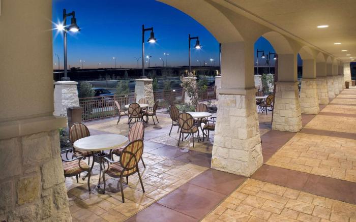 Embassy Suites by Hilton San Marcos Hotel Conference Center