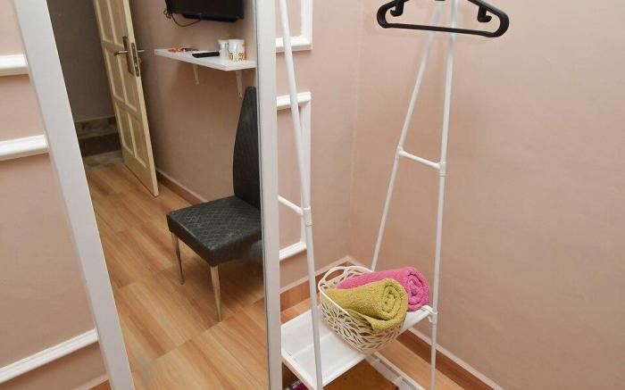 Fella Homestay Bandar Baru Uda Queen Bed 4