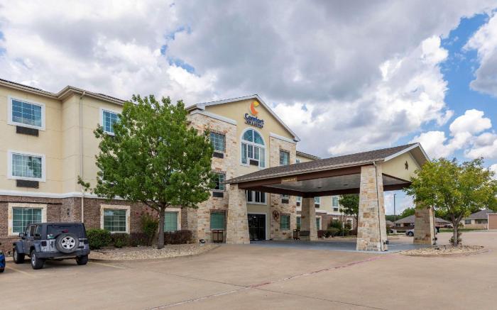 Comfort Inn & Suites Gatesville near Fort Cavazos