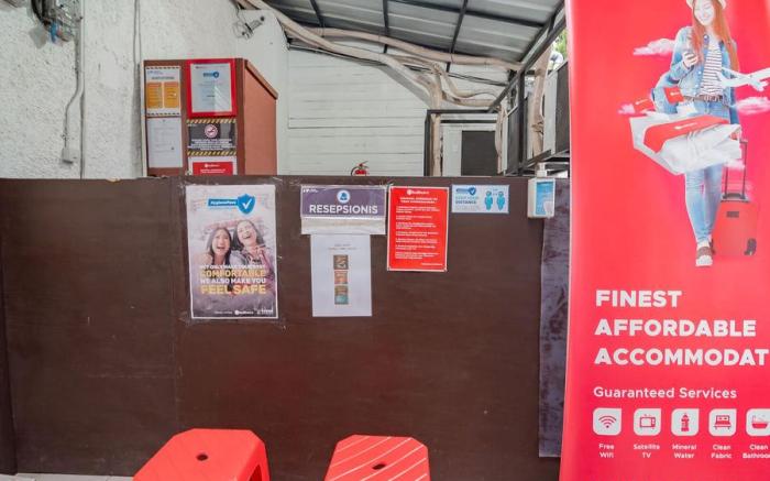 RedDoorz near Riau Junction Mall 2