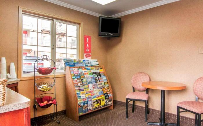 Econo Lodge City Center
