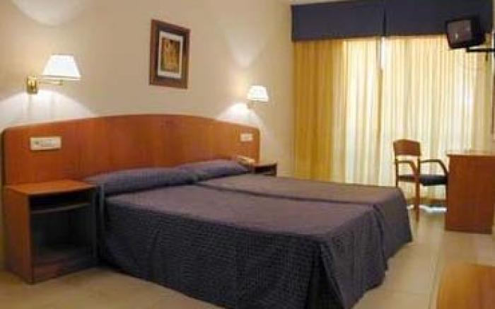 Hotel Atalaya II