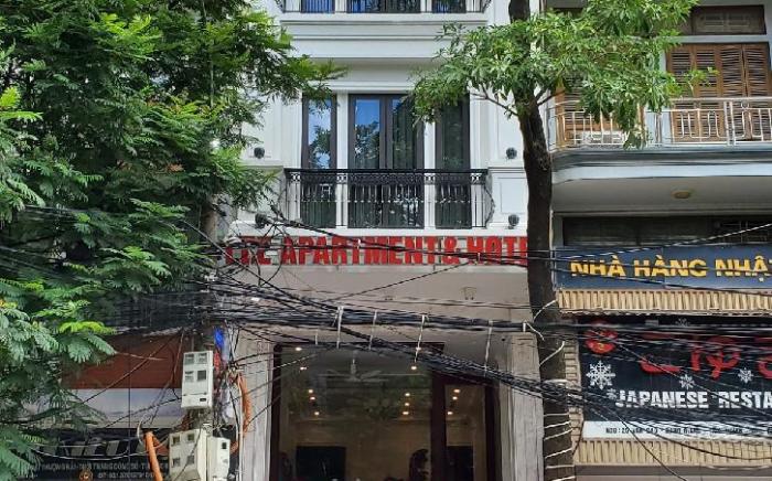 Lee Apartment