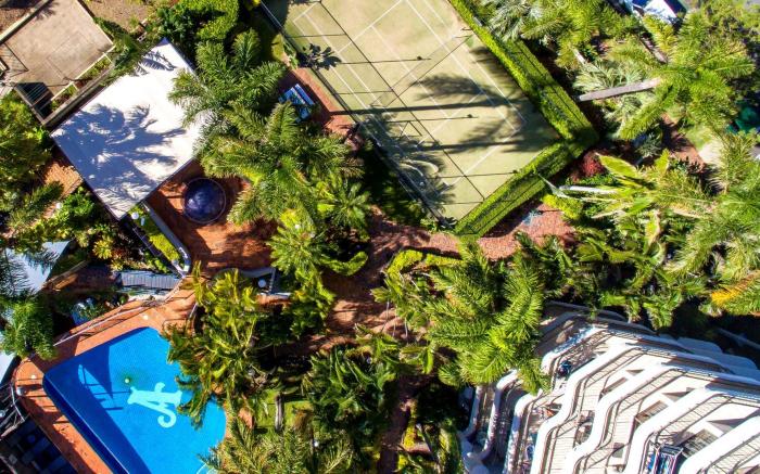 Aristocrat Holiday Apartments