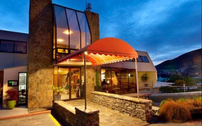 Earnslaw Lodge