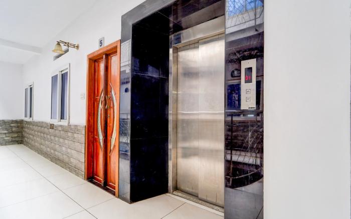 Collection O Erattupetta Formerly City Residency