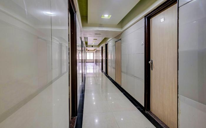 Collection O Guru Heritage Kalamboli