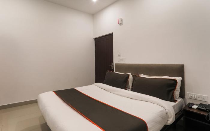 Collection O Insight Inn Near Gomti Riverfront Park