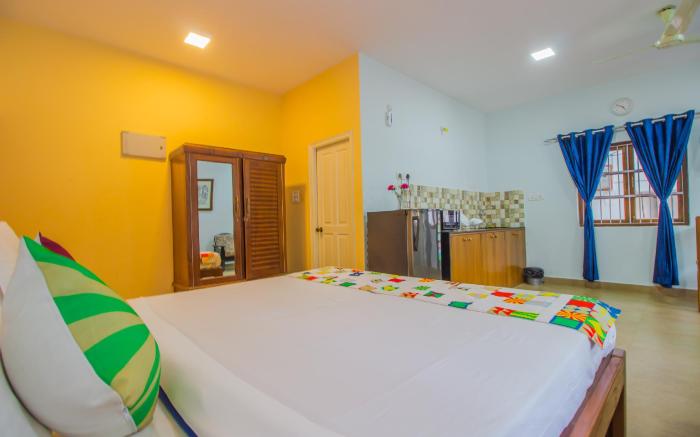 Collection O Holy Cross Home Stays