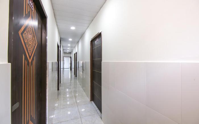 Hotel O Black Grapes