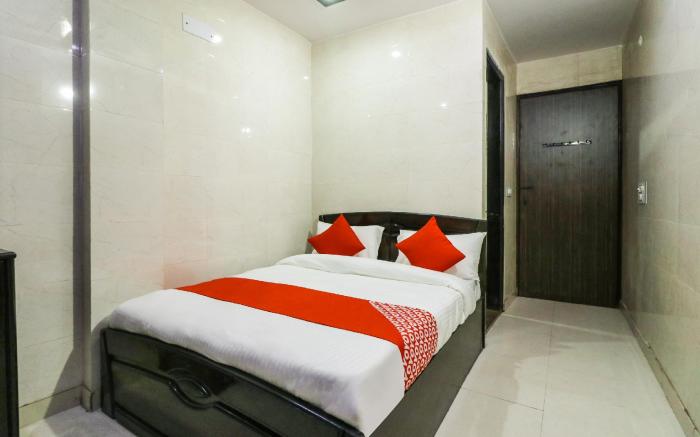 Hotel O Mayur Palace