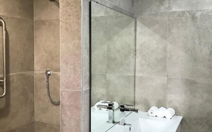 Carnmore Hotel Takapuna