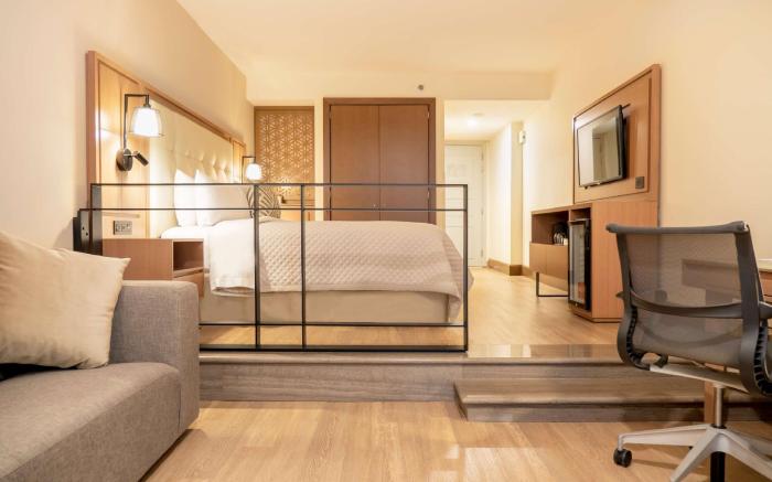 MS Milenium Monterrey, Curio Collection by Hilton