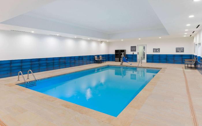 La Quinta Inn & Suites by Wyndham Texas City I 45