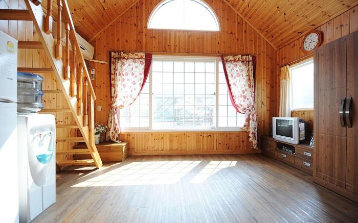 Moojoo Jeonmangdae Pension
