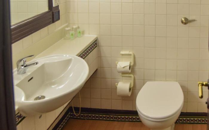 Europa Gatwick Hotel