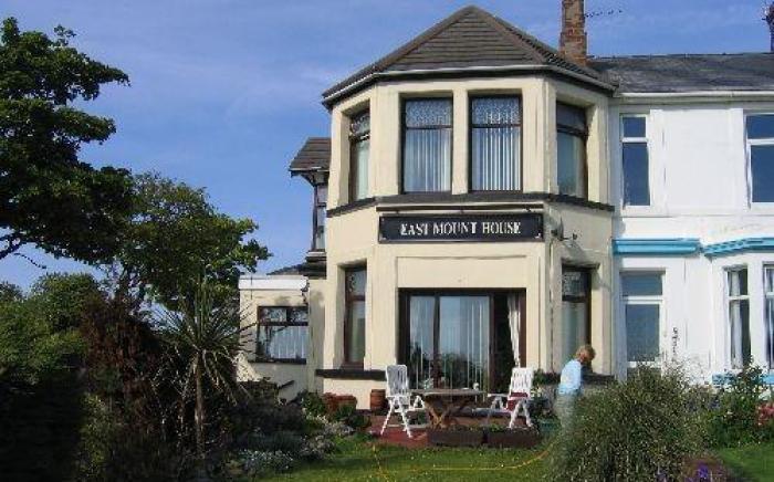 East Mount House