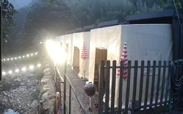 Ooljoo Sunny, Cabin Glamping