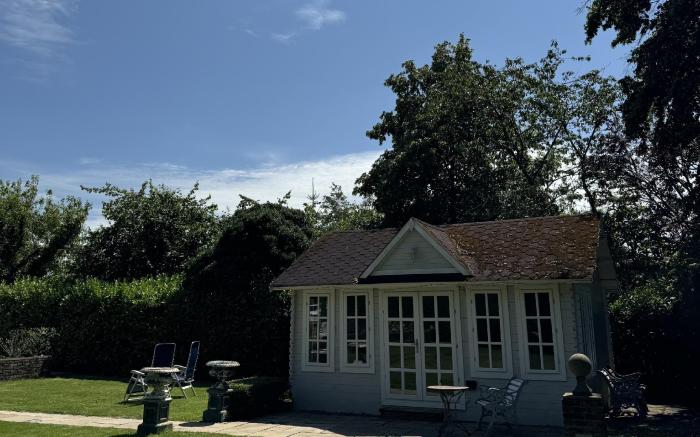 Hookwood Lodge