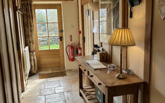Guiting Guest House