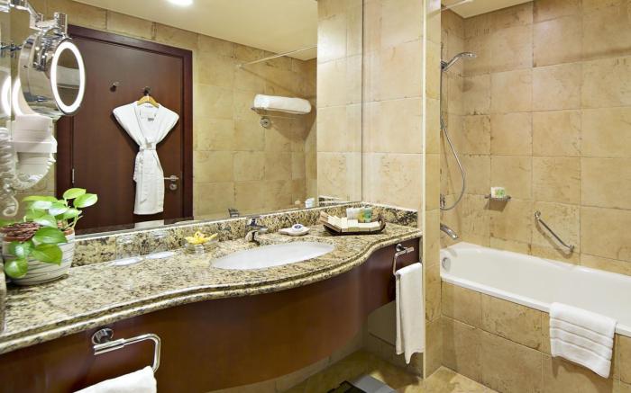 Danat Jebel Dhanna Resort