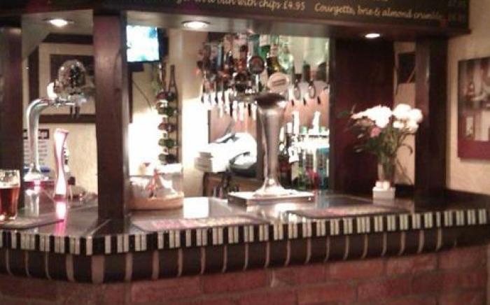 Riverside Bar and Restaurant