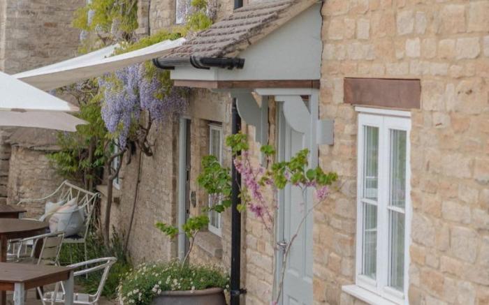 The Bell at Hampton Poyle