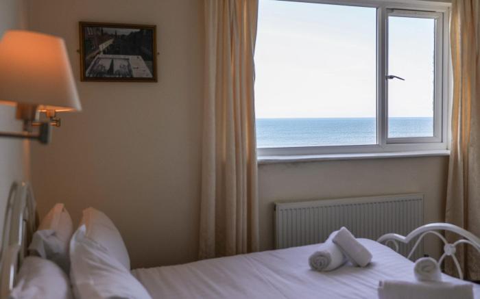 Beach House Hotel