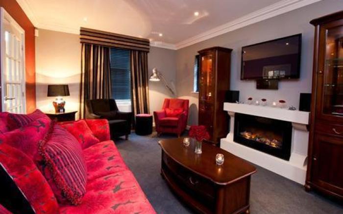 The Copper Horse Cottages