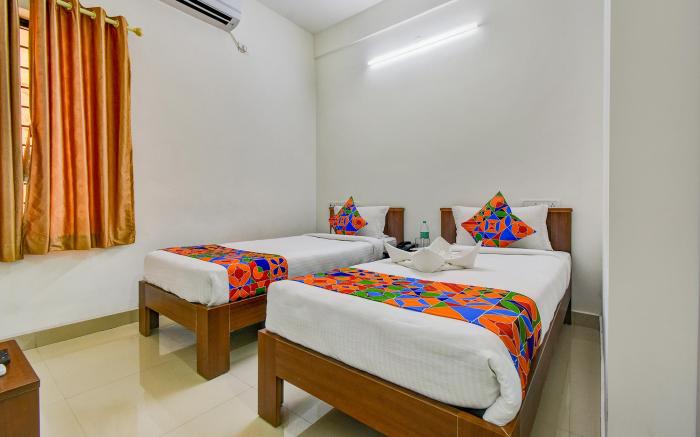FabExpress P.A.S Residency - Nr. Marina Beach & Mahatma Gandhi Monument