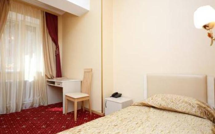 Shine Hotel