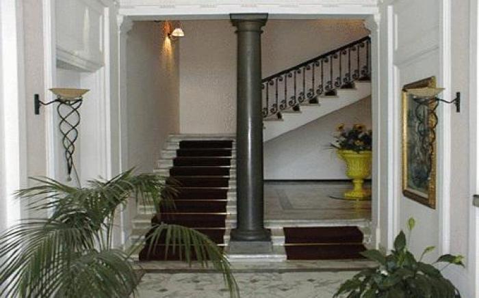 Hotel De La Ville