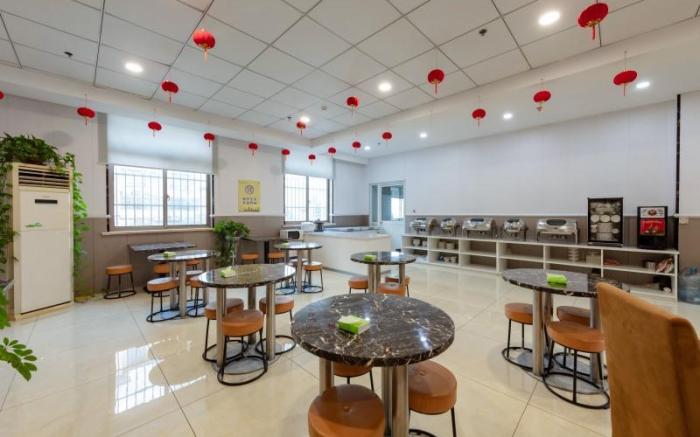 Shell Hotel Changshu Zhitang Food Mall