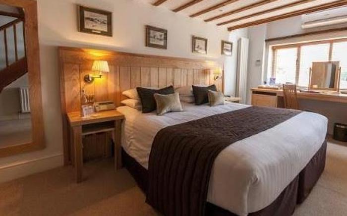 Tewinbury Farm Hotel