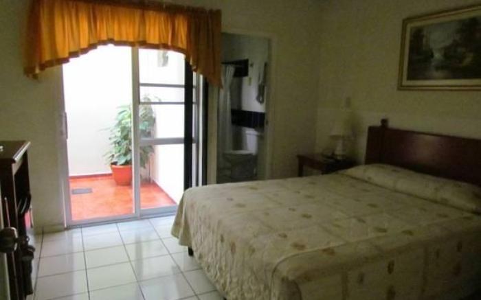 Hotel Villa Serena San Benito