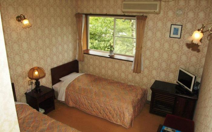Japan Nikko Pension L'escale