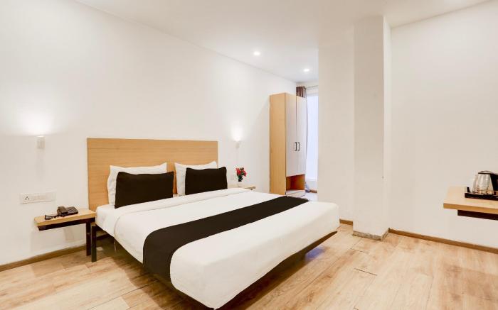 Super Townhouse Sector 64 Near WorldMark Gurugram Formerly Vero