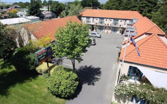 Bush Inn Court Motel