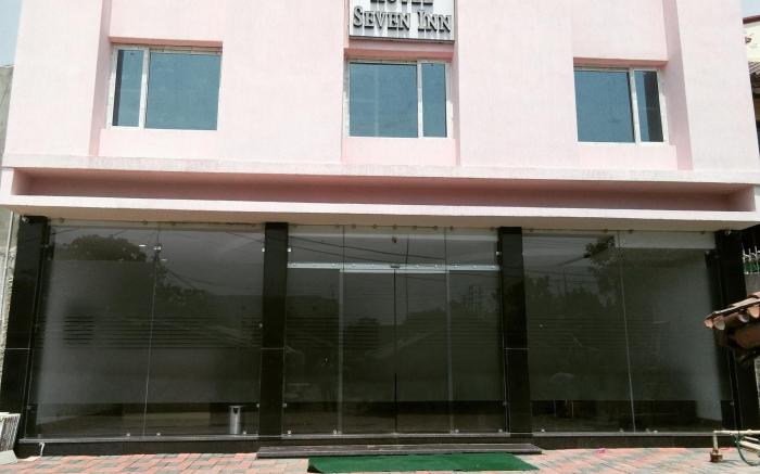 Bodhgaya Seven Inn Hotel n Restaurant                                                       