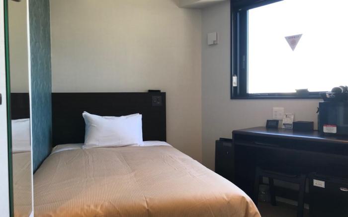HOTEL LiVEMAX IKEBUKUROEKIMAE