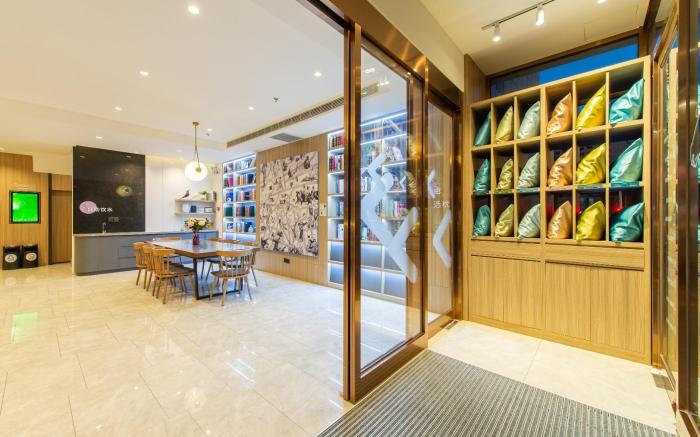 Hanting Premium Hotel Dalian Venice Water City Harbor Square