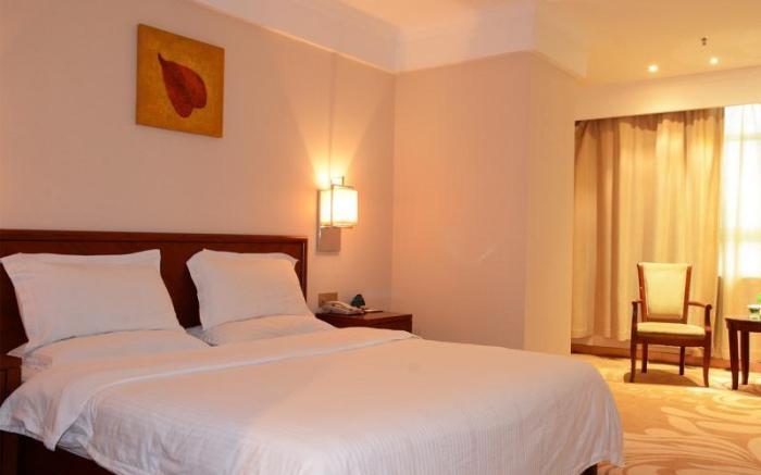 GreenTree Inn GuangDong DongGuan HouJie Business Hotel
