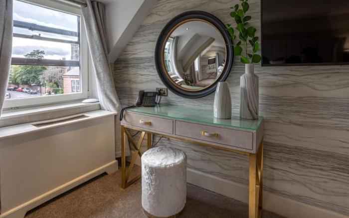OYO The Townhouse