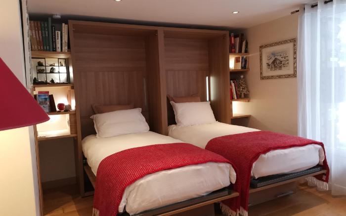 Chalet la Cachette Cyclists Skiers