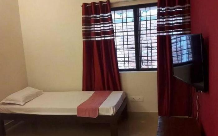 Paradise Vana Vilasa Home Stay with Swimming pool